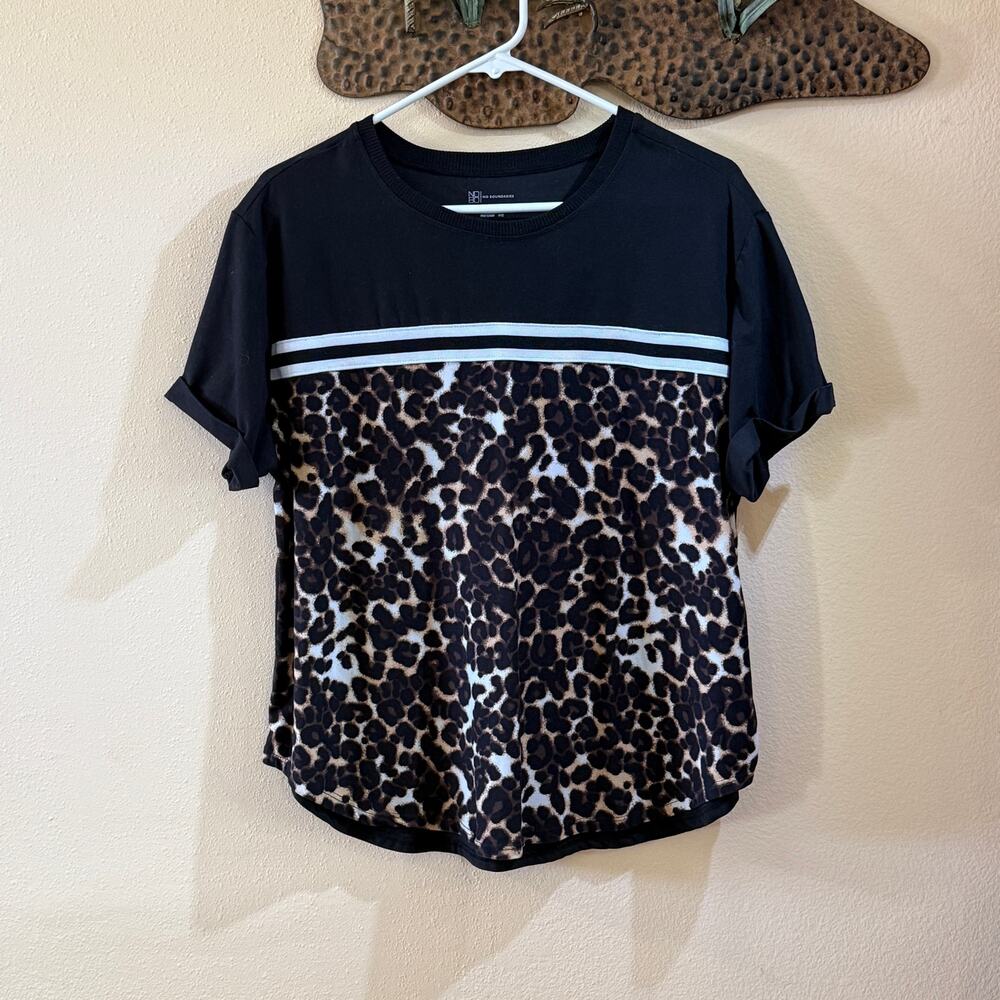 No Boundaries Jr Xl 15/17 block print leopard pullover short sleeved top